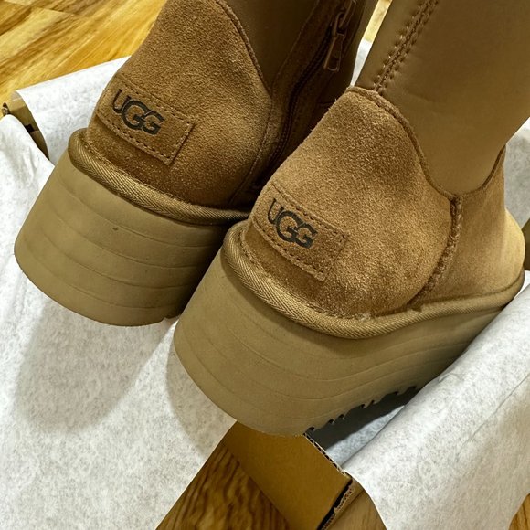 UGG W Classic Dipper - Picture 3 of 8